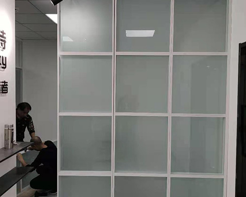 玻璃隔斷