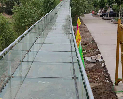 玻璃棧道工程