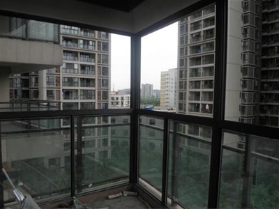 什么是辦公隔斷？辦公室隔斷的材料與尺寸